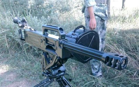 步兵小炮：自动榴弹发射器大幅度提升解放军火力 _凤凰军事