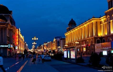 哈尔滨最著名的商业街，充满了异域风情，被誉为“亚洲第一街”|中央大街|哈尔滨|商业街_新浪新闻