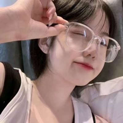 心动甜美女生头像真人