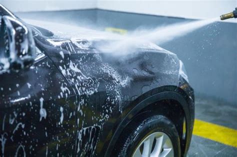 洗车的正确流程是怎样 洗车的正确流程介绍_查查吧