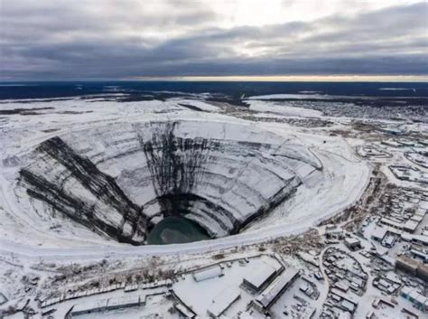 俄罗斯超大型钻石矿曝光 可满足全球3千年需求 - 行业 -巨车网