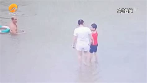 可怕！妈妈只顾着……儿子被江水冲走！更令人无语的是……-桂林生活网新闻中心