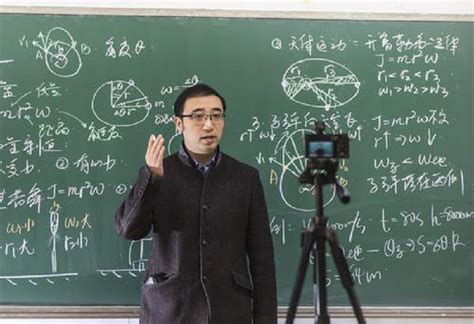 从北大学生到“网红教师”，李永乐历经挫折，靠知识改变自身命运