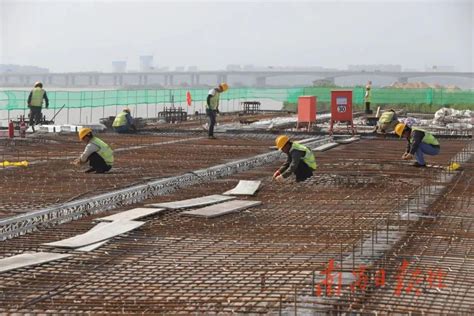 南昌姚湾综合码头5个多用途泊位主体结构完工