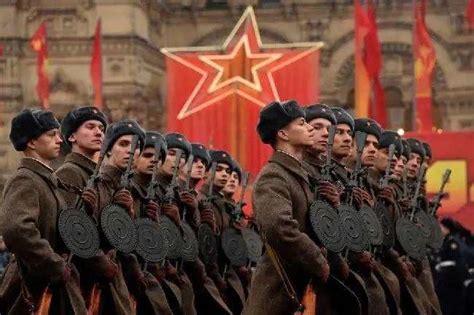 二战苏联红军的瓦杜丁为何能被称为“红军新星”42岁就晋升大将？_凤凰网