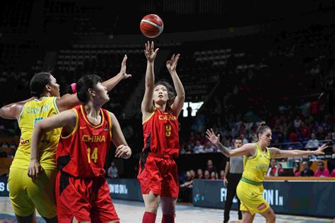 两连胜！中国女篮战胜澳大利亚提前晋级八强