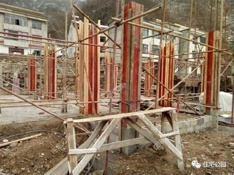 建筑模板安装注意事项_模板生产环境_漳州合明实业福建建筑模板厂