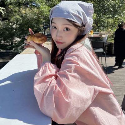 女生干净温柔唯美头像