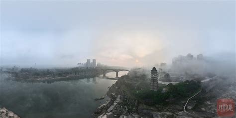 广安市区现平流雾景观 渠江云河奔腾壮观无比_四川在线