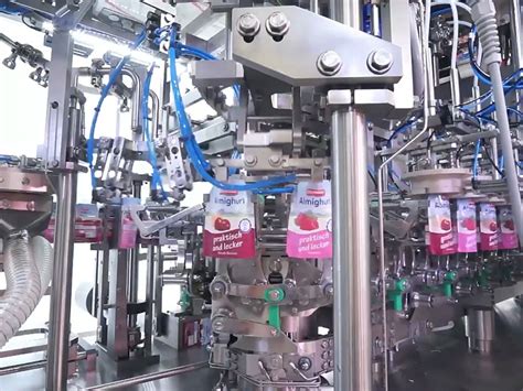 半自动单头液体灌装机_济南迅捷机械设备有限公司