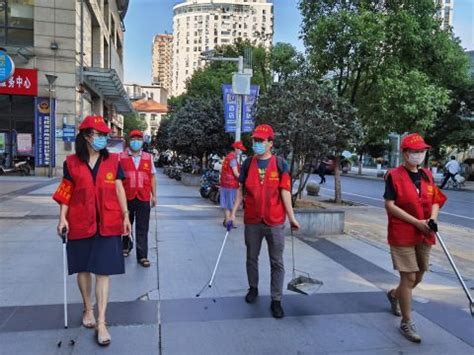 武汉民建机关赴花楼社区开展志愿活动 - 中国民主建国会湖北省委员会