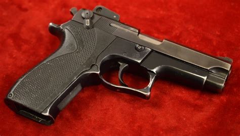 SMITH & WESSON Model 5904 :: Gun Values by Gun Digest