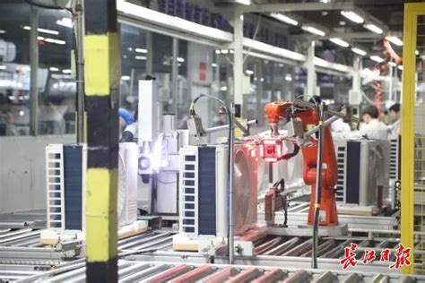 9秒下线一台空调 武汉海尔工业园智能化改造成效明显