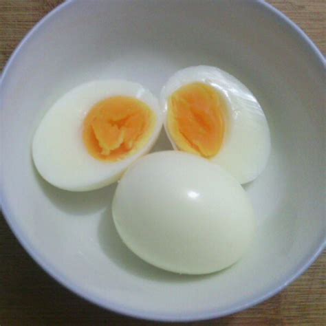 完整的水煮蛋,怎么才能让水煮蛋完整,如何水煮荷包蛋(第8页)_大山谷图库