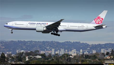 B-18055 - China Airlines Boeing 777-300ER at Los Angeles Intl | Photo ...
