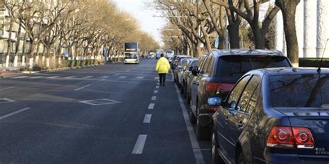 北京道路停车 本月底实现电子收费全覆盖_手机新浪网