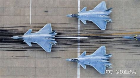 同样采用脉动生产线的歼-20，可达两天一架，美F-35每天一架