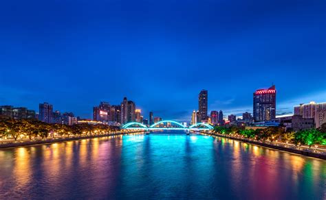 武汉城市风光高楼夜景高清图片下载-正版图片500597969-摄图网