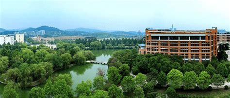滁州学院2274名2011届本科毕业生取得学士学位