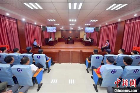 “江西11岁男孩跳楼案”一审宣判：涉事教师被认定无罪|江西省_新浪新闻