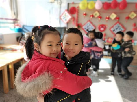 爱的抱抱——2021年1月份 刘珍-班级动态 - 常州市天宁区朝阳幼儿园