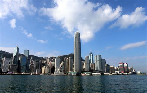 金融机构预测香港2020年GDP最差可跌4％_凤凰网视频_凤凰网