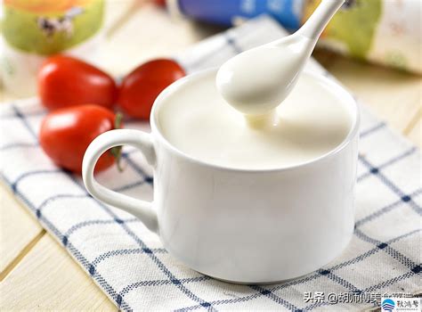 【自制酸奶（脱脂牛奶版）的做法步骤图】麦子喜乐_下厨房