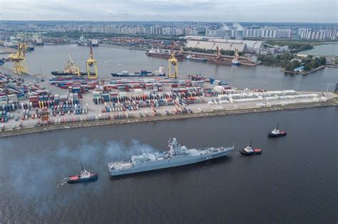 俄海军4000吨级新型护卫舰服役 开工时间距今已12年_手机新浪网