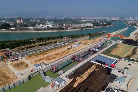 贵港航运枢纽二线船闸通航 成为西江第二大船闸-港口网