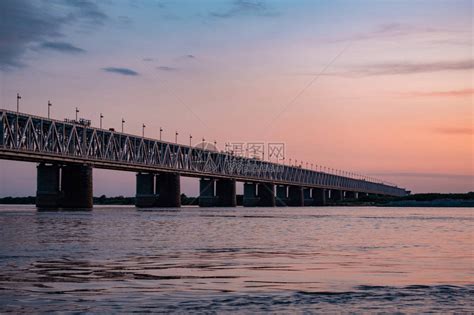 日落时在阿穆尔河上桥俄罗斯高清图片下载-正版图片506162149-摄图网
