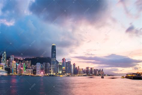 香港维多利亚港的烟花高清图片下载-正版图片503142615-摄图网