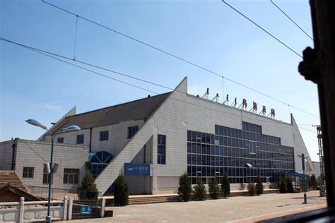 中铁二十局集团有限公司 管理动态 包银高铁项目乌海站既有线首组道岔开始拆除