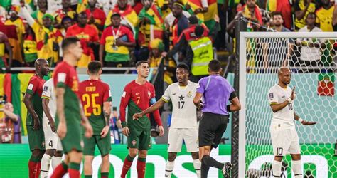 24分钟对轰5球，葡萄牙险胜加纳，C罗破门反超梅西，刷爆多项纪录|C罗|加纳|葡萄牙_新浪新闻