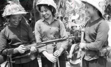 越军女兵和1979年的中越边境战事_凤凰网