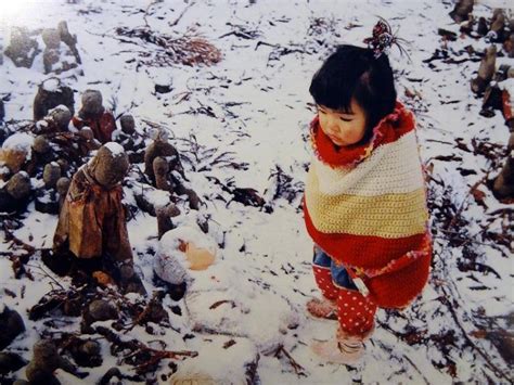 这个日本小女孩真的是行走的表情包，太可爱了～（ins：___okinu）