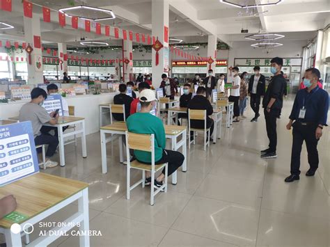 学校食堂开展“走进食堂，争做食品安全监督者”开放日活动-桂林信息科技学院