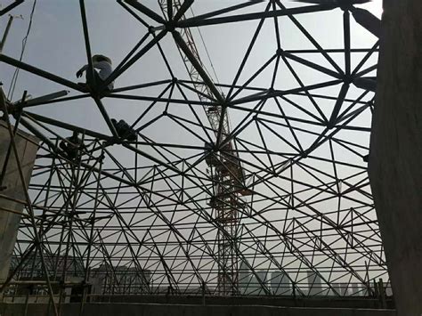 网架案例-球形网架配件-网架加工-体育场网架-徐州华轩钢结构工程有限公司