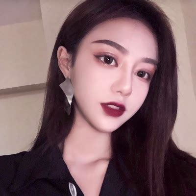 温柔女生丧气素材头像