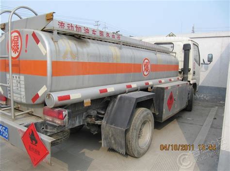 东风D9-13吨油罐车价格|图片_参数-程力油罐车厂家