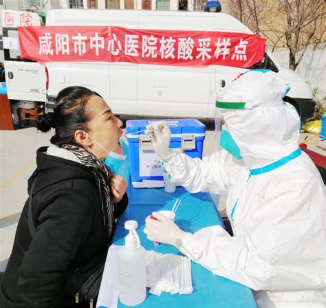 咸阳市中心医院上门为公共交通一线人员进行核酸检测服务 - 丝路中国 - 中国网