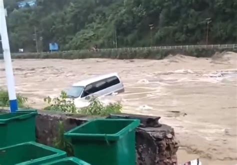 被洪水冲走的学生元素图片_节日元素_编号11670183_红动中国