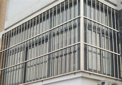 阳台装不锈钢防盗网像在坐牢 新型防盗网了解一下 - 装修保障网