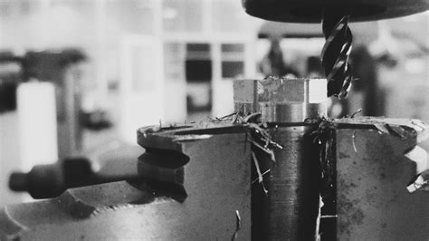 “匠心独运”摄影展—用镜头记录身边的工匠之美-西南石油大学机电工程学院