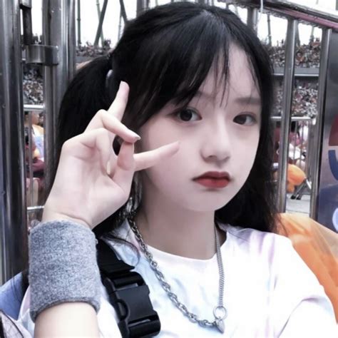 甜美女生头像闺蜜四人
