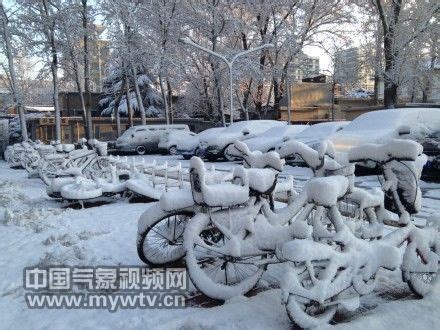 又下雪啦！今天最高气温跌至-3℃，2019年北京第二场雪来了！