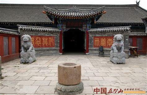 五台山香火最旺的两座寺庙——五爷庙、殊像寺 - 五台山云数据旅游网