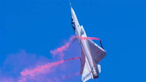 揭秘F35战斗机空中悬停技术 | 附3个原理视频_尖兵利器_蓝海长青