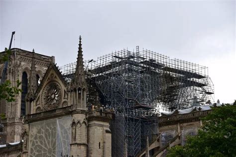 一年之后，巴黎圣母院的修复进展如何？ - 知乎