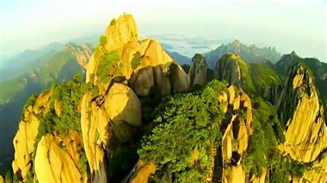 航拍中国：黄山带你体验不一样的黄山，看完震撼人心_腾讯视频
