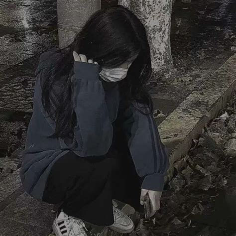 伤感动漫女头图片